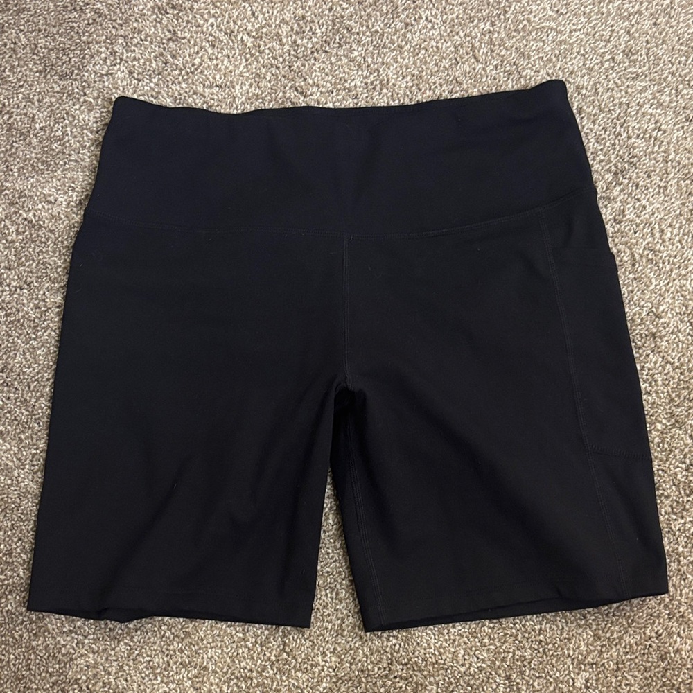 DKNY Women's Black Bike Shorts